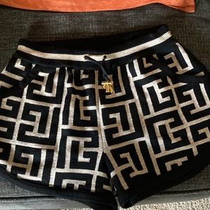 Balmain-knit shorts with monogram
